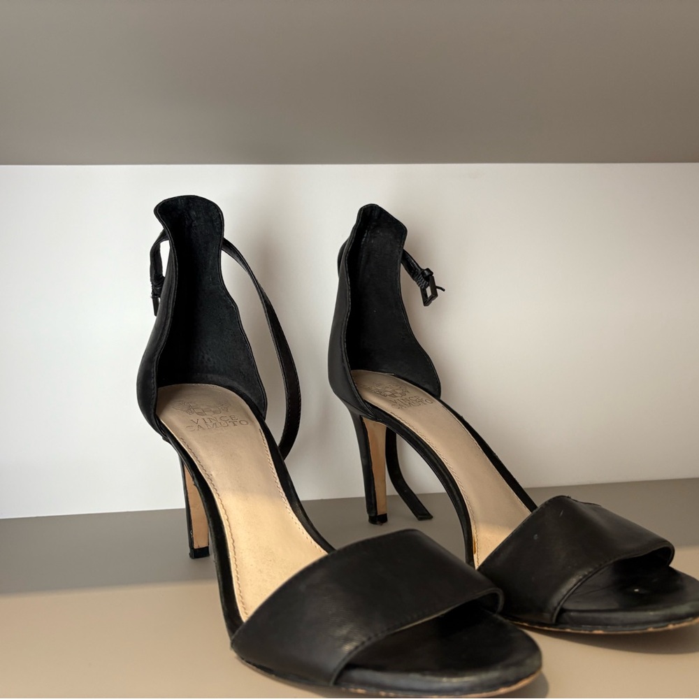 Chic Black Heeled Sandals